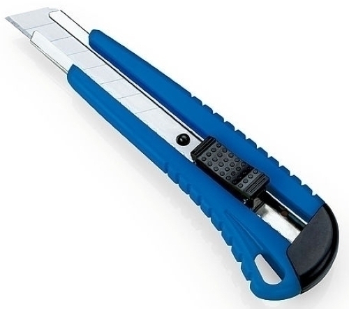 CUTTER DAHLE BASIC 18 mm AZUL